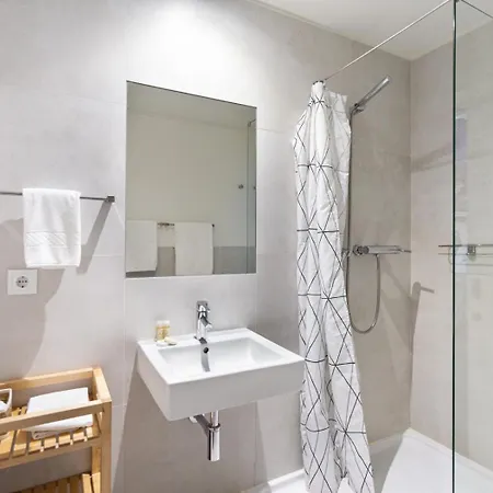 Joivy Vibrant Apartment Lisbon