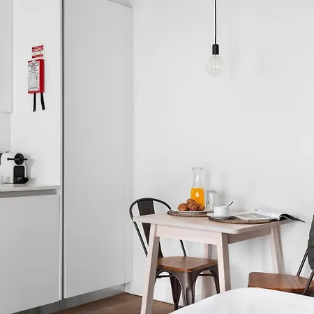 Joivy Vibrant Apartment *