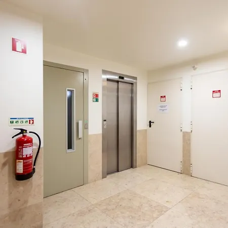 Joivy Vibrant Apartment *